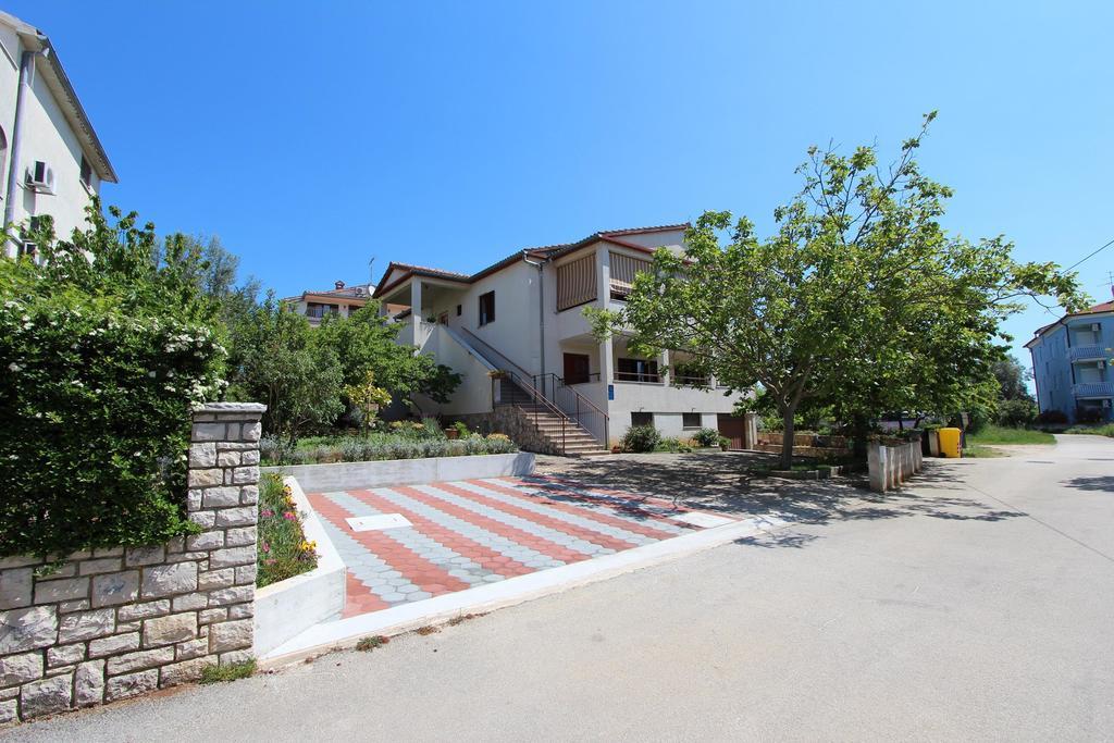 Rooms And Apartment Sanja Rovinj Luaran gambar