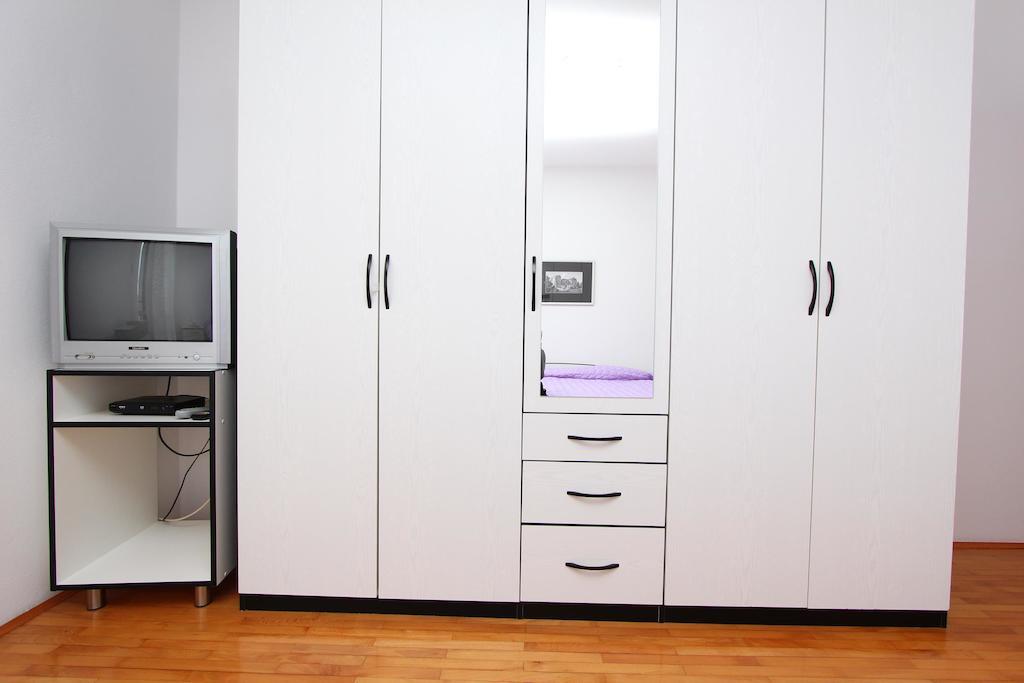Rooms And Apartment Sanja Rovinj Bilik gambar